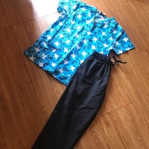 Halloween scrub top with black pants